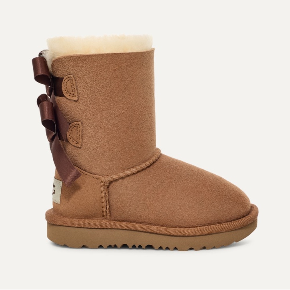 Ugg Bailey Bow toddler boots size 7.